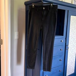 American Eagle Next Level Stretch Jeggings, black size 12